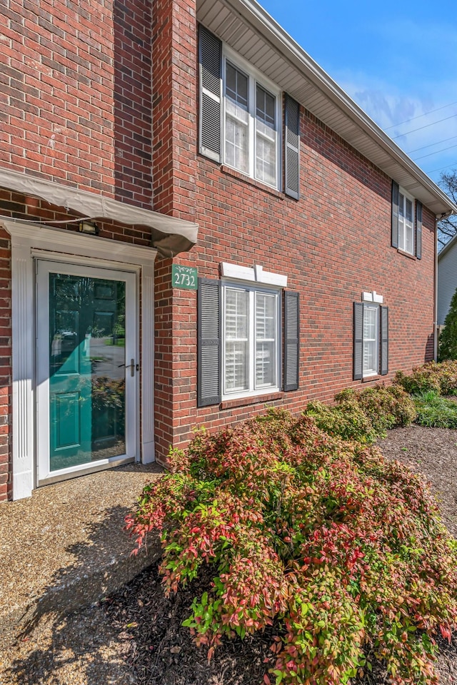 2732 Linmar Ave, Nashville, TN 37215 - view of home's exterior featuring brick siding