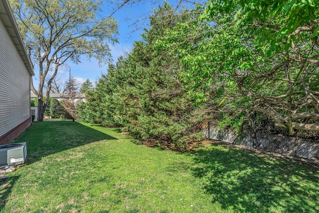 2732 Linmar Ave, Nashville, TN 37215 - view of grassy yard