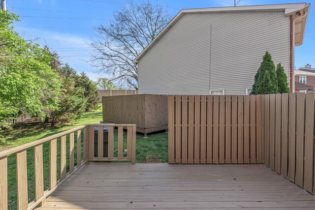 2732 Linmar Ave, Nashville, TN 37215 - wooden deck with a yard
