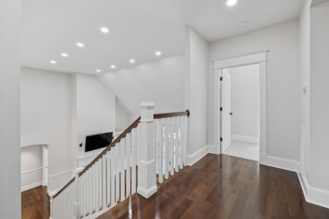 150 Valley Vista Dr, Carthage, TN 37030 - hall with an upstairs landing, wood-type flooring, recessed lighting, and baseboards