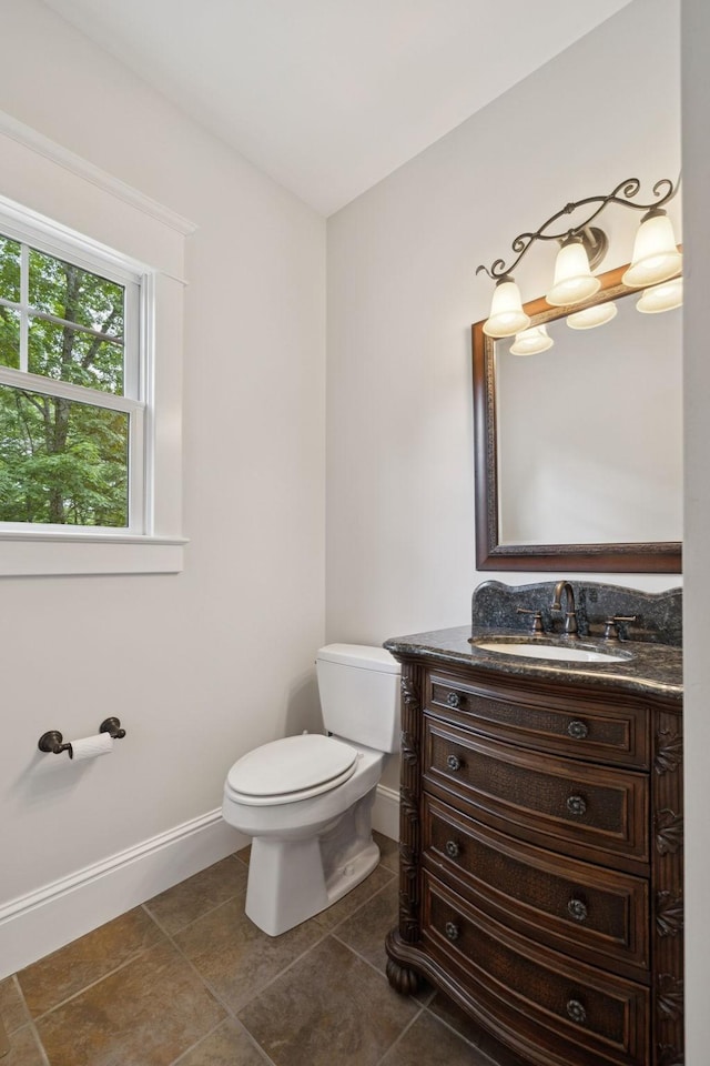 150 Valley Vista Dr, Carthage, TN 37030 - bathroom featuring toilet, baseboards, vanity, and tile patterned floors