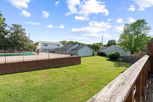 view of yard featuring a patio area