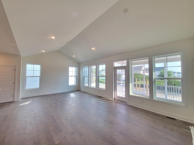 832 Westchester Cir, Hendersonville, TN 37075 - empty room with wood-type flooring, baseboards, vaulted ceiling, and recessed lighting
