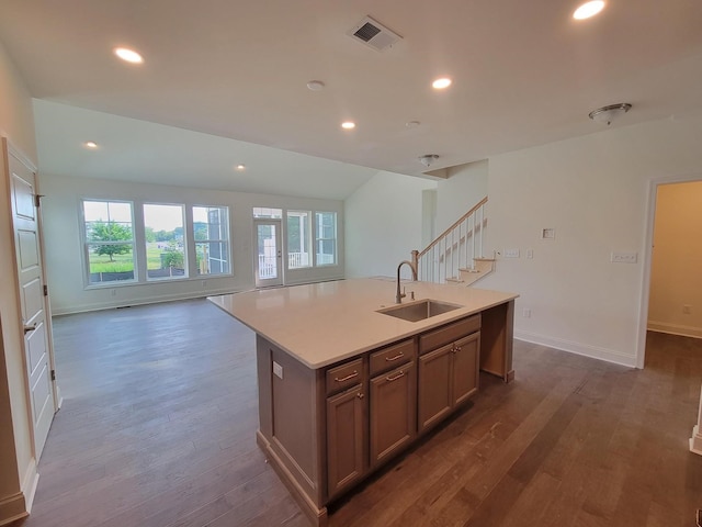 832 Westchester Cir, Hendersonville, TN 37075 - kitchen featuring a sink, dark wood-style floors, healthy amount of natural light, a center island with sink, and recessed lighting
