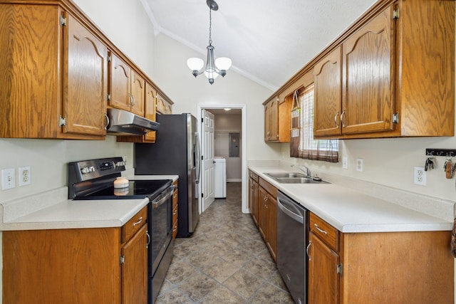 kitchen featuring appliances with stainless steel finishes, under cabinet range hood, a sink, vaulted ceiling, and crown molding