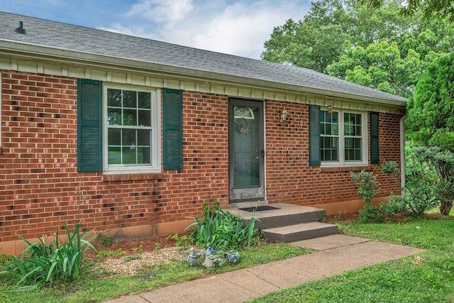 1006 Hillcrest Cir, Pleasant View, TN 37146 - view of front facade featuring brick siding and a shingled roof