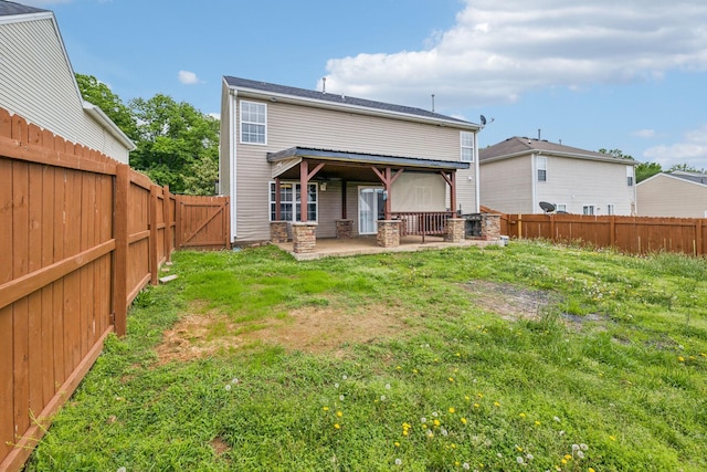 325 Golfview Ln, Springfield, TN 37172 - rear view of house with a patio area and a gate