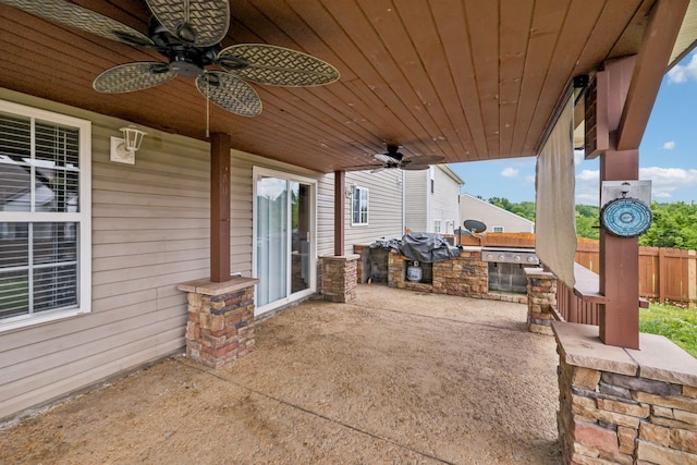 325 Golfview Ln, Springfield, TN 37172 - view of patio featuring a ceiling fan, fence, and area for grilling