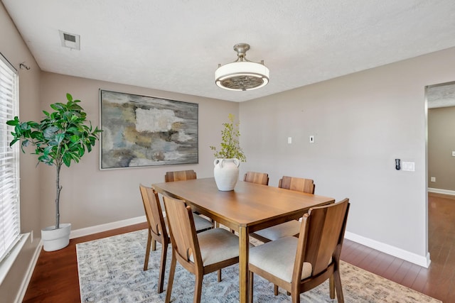 325 Golfview Ln, Springfield, TN 37172 - dining space with wood finished floors and baseboards