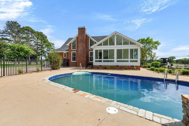 754 Veterans Pkwy, Murfreesboro, TN 37128 - view of pool featuring a sunroom, fence, and a patio
