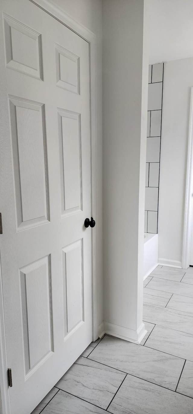 830 Finley Beech Rd, Lewisburg, TN 37091 - detailed view of baseboards and wood finished floors