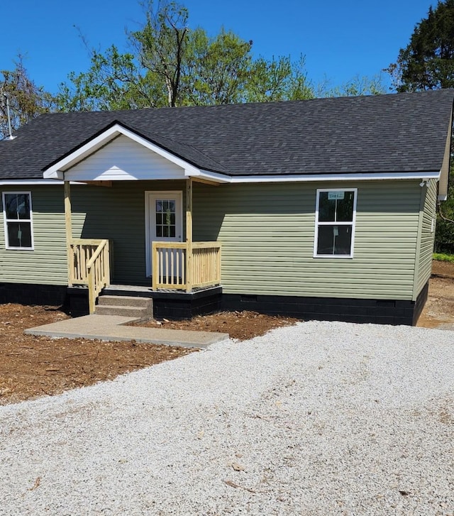 830 Finley Beech Rd, Lewisburg, TN 37091 - manufactured / mobile home featuring crawl space, a shingled roof, and a porch