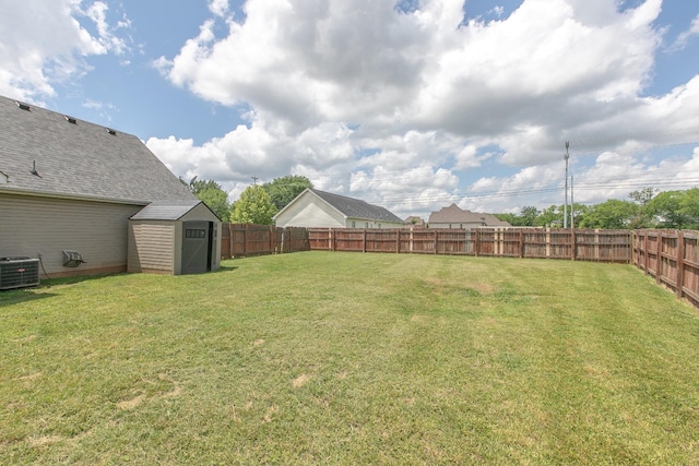 5064 Tricia Pl, Murfreesboro, TN 37129 - view of yard with central AC, a storage unit, and an outdoor structure