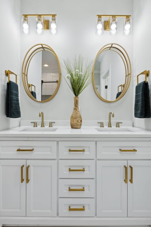 336 Alfred Ladd Rd E, Franklin, TN 37064 - full bath featuring double vanity