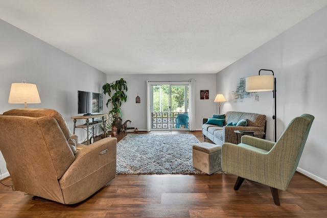 536 River St Unit 536, Chattanooga, TN 37405 - living room with wood finished floors and baseboards