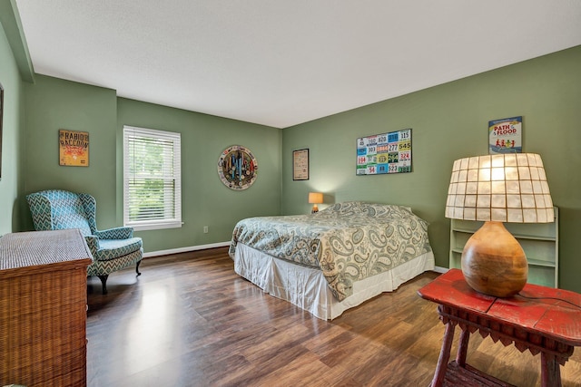 536 River St Unit 536, Chattanooga, TN 37405 - bedroom featuring wood finished floors and baseboards