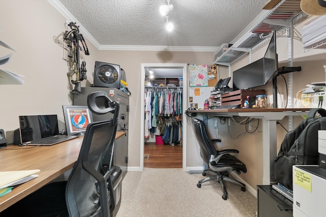 1120 Weeks Rd, Murfreesboro, TN 37127 - home office with crown molding, a textured ceiling, carpet, and baseboards