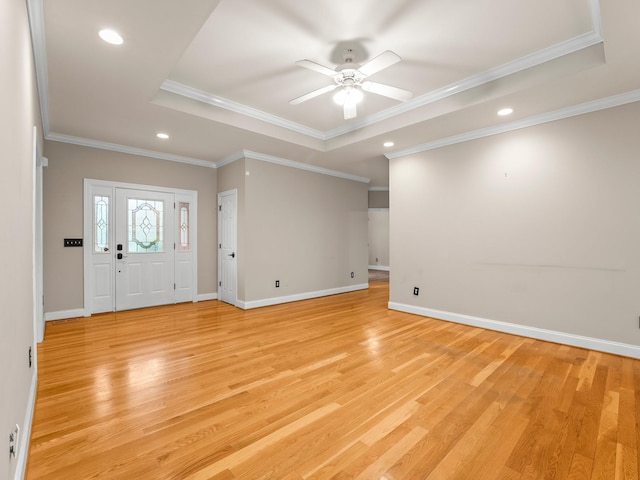 416 Overlook Cir, Tullahoma, TN 37388 - foyer featuring a tray ceiling, light wood-style flooring, ceiling fan, recessed lighting, and baseboards