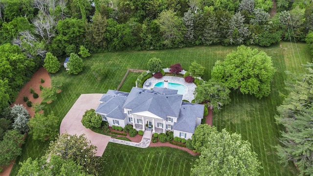aerial overview of property's location featuring a pool