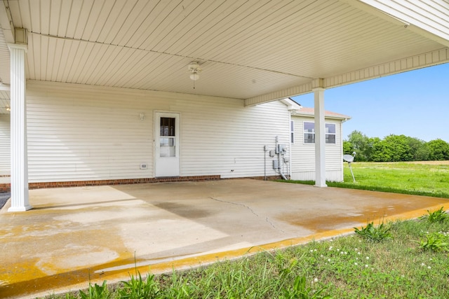 4170 Dot Rd, Springfield, TN 37172 - view of patio / terrace with a carport