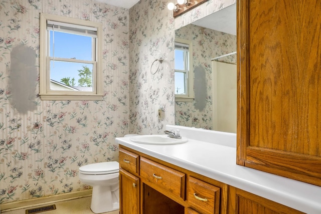 4170 Dot Rd, Springfield, TN 37172 - bathroom with wallpapered walls, toilet, vanity, and a shower with curtain