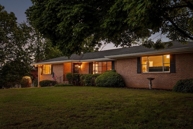 1511 Bunker Hill Dr, Chattanooga, TN 37421 - ranch-style house with brick siding and a front yard