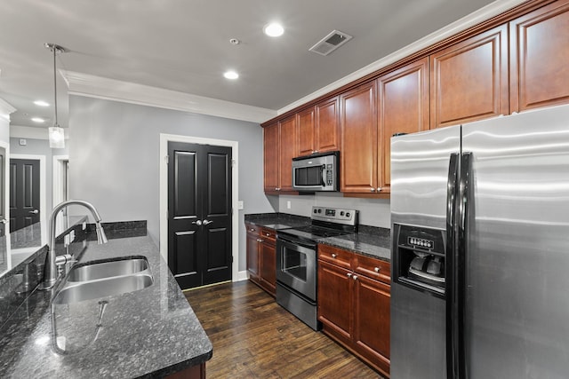 3100 W End Cir Unit 102, Nashville, TN 37203 - kitchen with stainless steel appliances, a sink, crown molding, dark wood-style flooring, and recessed lighting