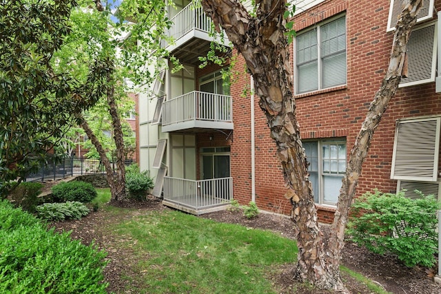 3100 W End Cir Unit 102, Nashville, TN 37203 - rear view of property with brick siding