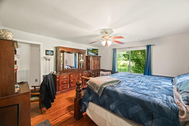747 Hunting Creek Rd, Whitleyville, TN 38588 - bedroom featuring wood finished floors and a ceiling fan