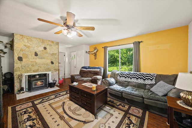 747 Hunting Creek Rd, Whitleyville, TN 38588 - living room featuring light wood finished floors, ceiling fan, and a fireplace