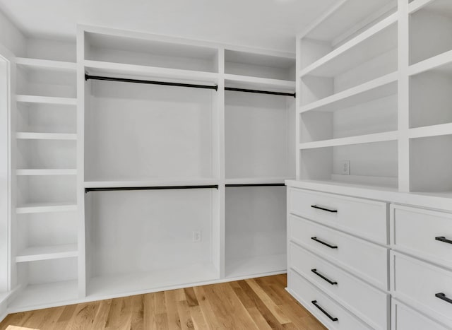 2513 Hillsboro Rd, Franklin, TN 37069 - spacious closet featuring light wood-style floors