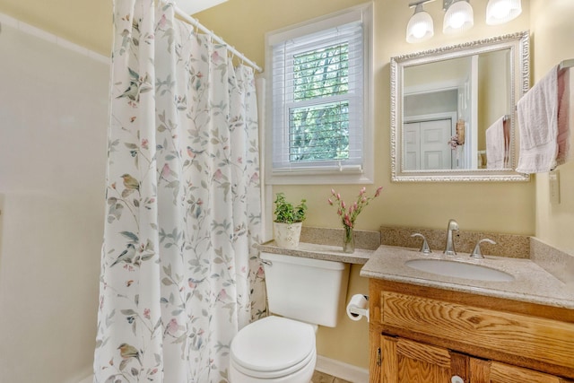 705 W Statue Ct, Franklin, TN 37067 - bathroom with vanity, toilet, and a shower with curtain