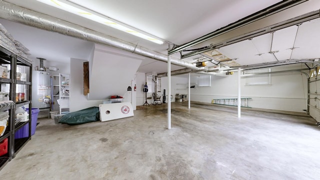 152 Bluegrass Dr, Hendersonville, TN 37075 - garage featuring water heater and a garage door opener