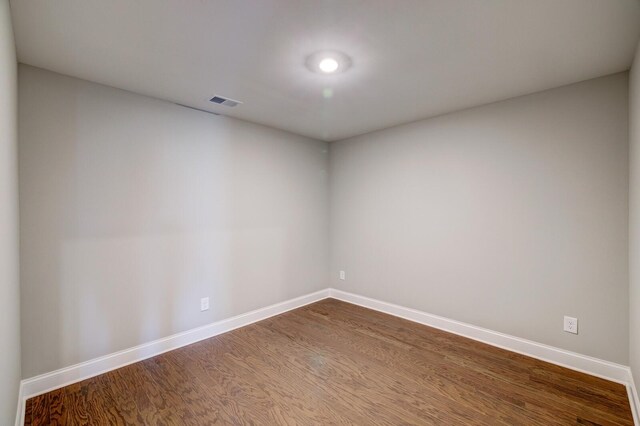 251 Grandstand Blvd, Gallatin, TN 37066 - empty room featuring baseboards and dark wood-style flooring