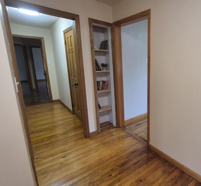 525527 Shady Grove Rd, Sequatchie, TN 37374 - corridor with light wood-style floors, baseboards, and built in features