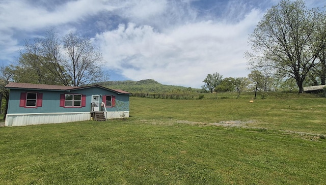 525527 Shady Grove Rd, Sequatchie, TN 37374 - view of grassy yard with entry steps