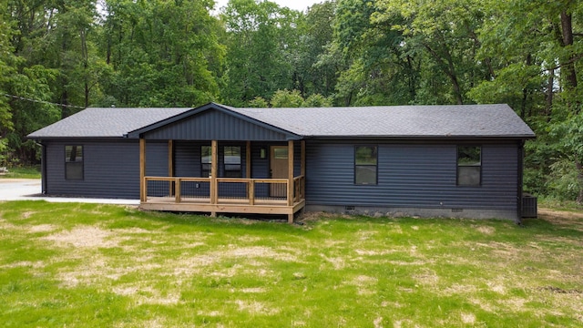 2038 Ogburn Chapel Rd, Clarksville, TN 37042 - view of front of home with crawl space, a porch, a front lawn, roof with shingles, and central AC unit
