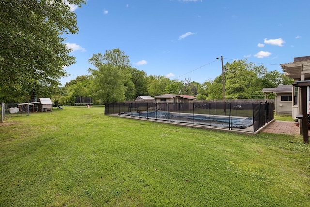 221 N Ewing St, Guthrie, KY 42234 - view of yard