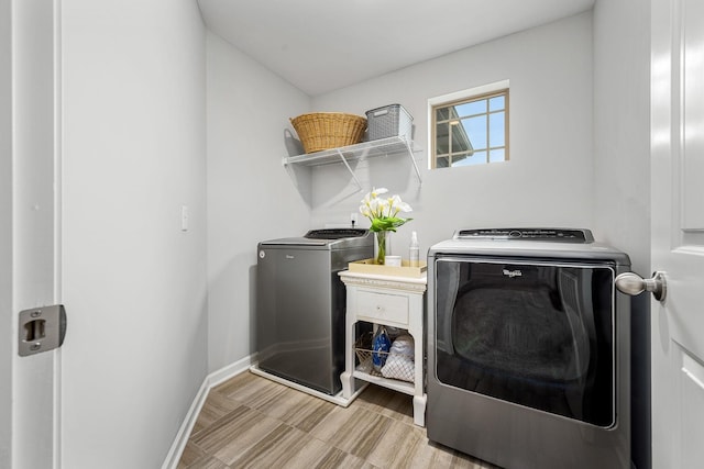 1006 Brinxton Run, Murfreesboro, TN 37128 - laundry area featuring washer and clothes dryer and baseboards