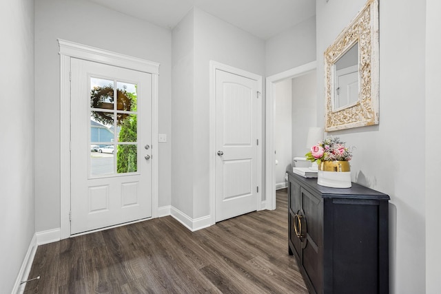 1006 Brinxton Run, Murfreesboro, TN 37128 - doorway featuring dark wood-style floors and baseboards