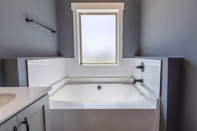 1161 Goose Dr, Springfield, TN 37172 - bathroom featuring a garden tub and vanity