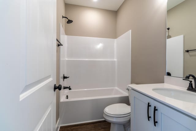 1137 Goose Dr, Springfield, TN 37172 - bathroom featuring wood finished floors, bathtub / shower combination, toilet, and vanity
