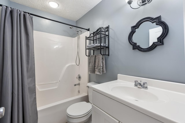 1056 Simms Heights Rd, Kingston Springs, TN 37082 - bathroom featuring a textured ceiling, shower / bathtub combination with curtain, toilet, and vanity