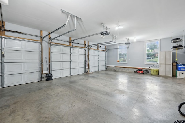 2335 Garrison Cv, Murfreesboro, TN 37130 - garage featuring a garage door opener