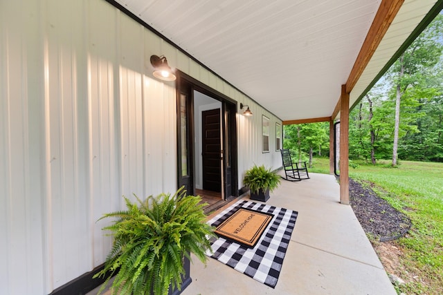 view of patio featuring a porch