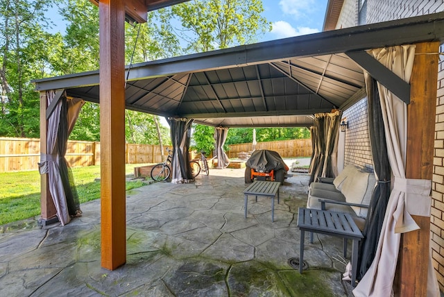 996 Gratton Rd, Clarksville, TN 37043 - fenced backyard featuring a gazebo and a patio