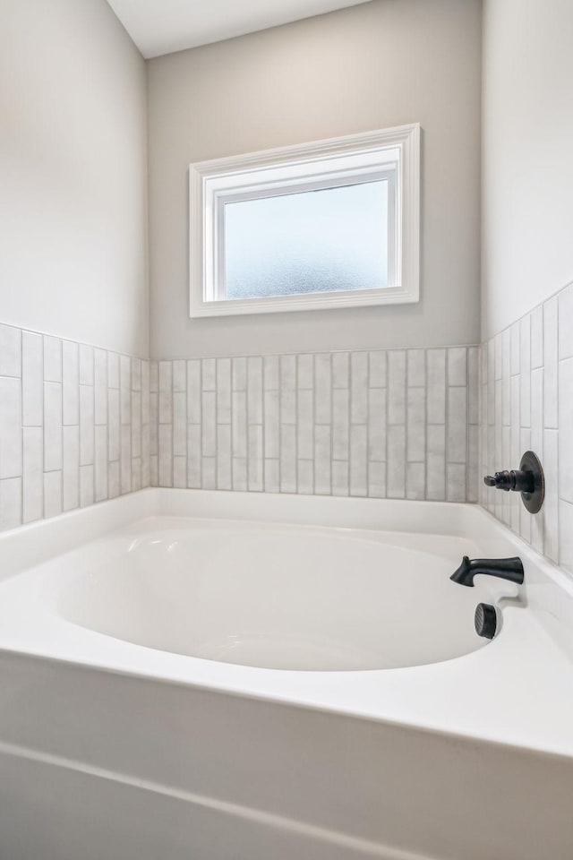 7575 Carthage Hwy, Lebanon, TN 37087 - bathroom featuring a bath