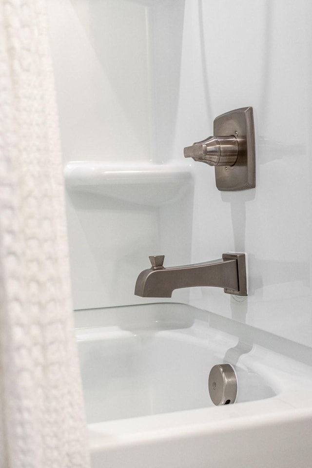 2720 Thornton Grove Blvd, Nashville, TN 37207 - bathroom view of a sink