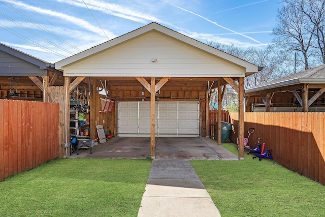 6003B Pennsylvania Ave, Nashville, TN 37209 - garage featuring a detached garage