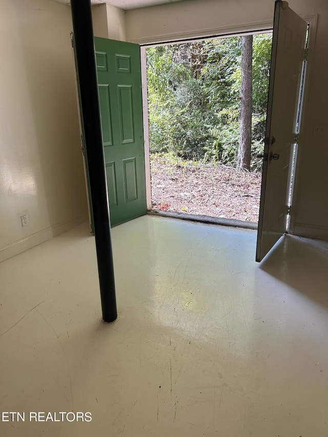1939 Pinewood Cv, Cleveland, TN 37312 - view of entrance foyer